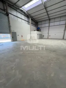 Casa com 1 Quarto para alugar, 460m² no Marta Helena, Uberlândia
