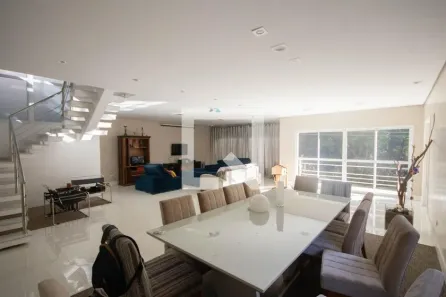 Casa com 4 Quartos à venda, 550m² no Jardim Guapira, São Paulo