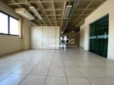 Sala Comercial à venda, 120m² no Cazeca, Uberlândia