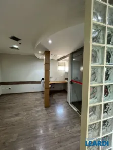 Sala Comercial à venda, 70m² no Água Branca, São Paulo