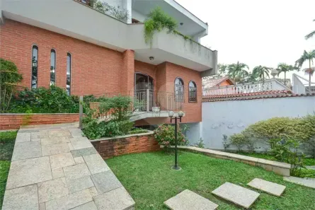 Sobrado com 4 Quartos à venda, 250m² no Jardim Teresa, São Paulo