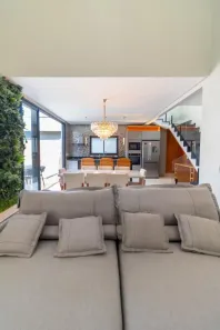 Sobrado com 4 Quartos para alugar, 210m² no Residencial Cléa Borges, Goiânia