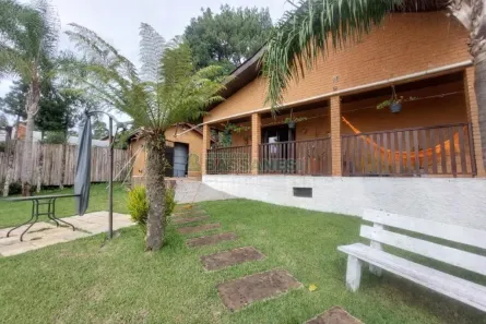 Fazenda/Sítio com 3 Quartos para alugar, 240m² no Santa Lúcia, Caxias do Sul