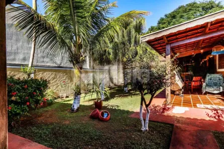 Imóvel Comercial com 3 Quartos para alugar, 344m² no Dois Córregos, Piracicaba
