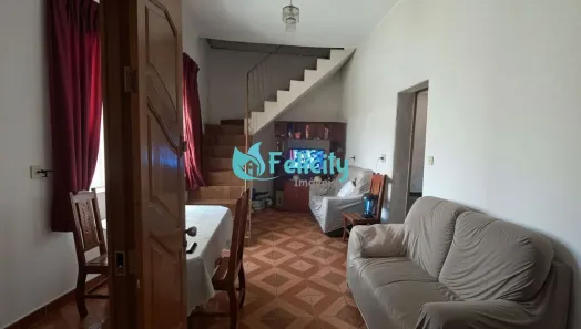 Casa com 5 Quartos à venda, 132m² no Parque Maria Domitila, São Paulo