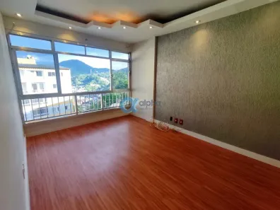 Apartamento com 2 Quartos à venda, 57m² no Quitandinha, Petrópolis
