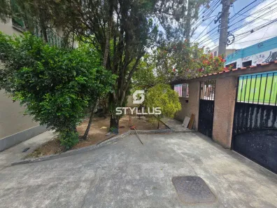 Casa com 3 Quartos à venda, 375m² no Irajá, Rio de Janeiro