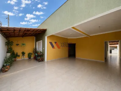 Casa com 3 Quartos para alugar, 250m² no Ponte Alta, Betim