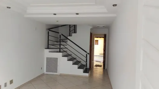 Casa de Condomínio com 2 Quartos à venda, 70m² no Granja Viana, Cotia