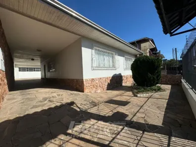 Casa com 3 Quartos à venda, 121m² no Cruzeiro, Caxias do Sul