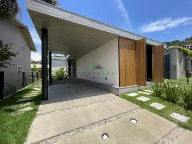Casa com 3 Quartos à venda, 196m² no Morrinhos, Garopaba