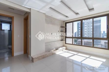 Apartamento com 2 Quartos à venda, 67m² no Passo da Areia, Porto Alegre