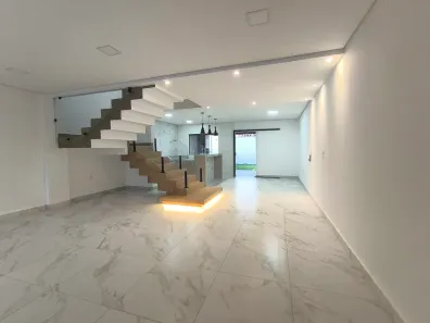 Sobrado com 3 Quartos à venda, 200m² no Aeroporto, Juiz de Fora