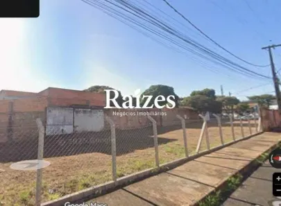 Lote/Terreno à venda, 800m² no Granada, Uberlândia