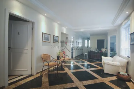 Imóvel Comercial com 6 Quartos à venda, 244m² no Ibirapuera, São Paulo