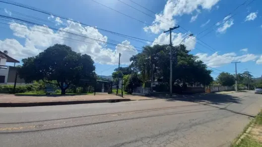 Lote/Terreno à venda, 693m² no Lomba do Pinheiro, Porto Alegre