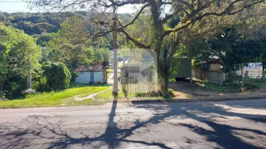 Lote/Terreno à venda, 673m² no Jurerê, Florianópolis