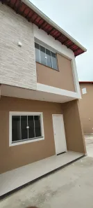 Casa com 2 Quartos à venda, 65m² no Ouro Verde, Rio das Ostras