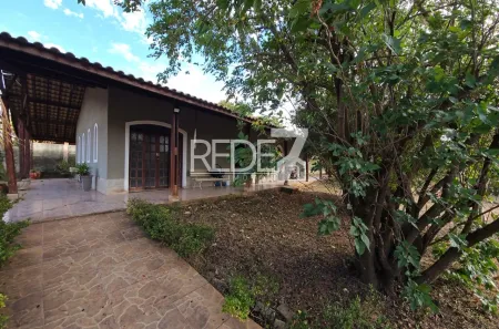 Casa de Condomínio com 4 Quartos para venda ou aluguel, 370m² no Parque Santa Bárbara, Campinas