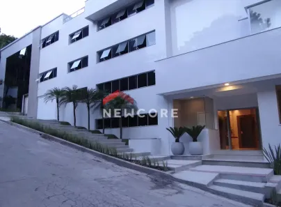 Apartamento com 2 Quartos à venda, 98m² no Pioneiros, Balneário Camboriú