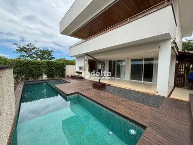 Casa de Condomínio com 4 Quartos à venda, 386m² no Nova Uberlândia, Uberlândia