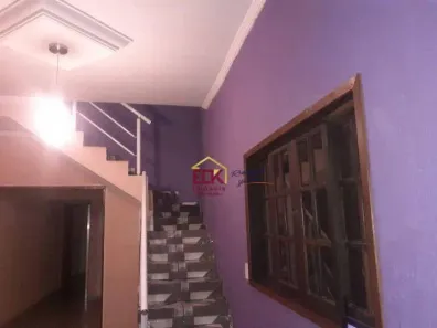 Sobrado com 3 Quartos à venda, 132m² no Parque Aeroporto, Taubaté
