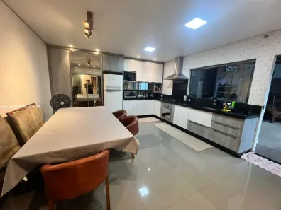 Casa com 3 Quartos à venda, 90m² no Brasília, Londrina