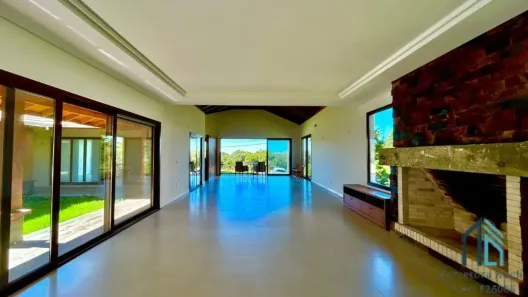 Casa de Condomínio com 4 Quartos à venda, 560m² no LAJE DE PEDRA, Canela