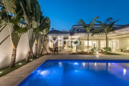 Casa de Condomínio com 4 Quartos à venda, 450m² no Loteamento Israel, Americana