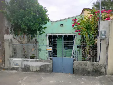 Casa com 4 Quartos para alugar, 200m² no Centro, Fortaleza