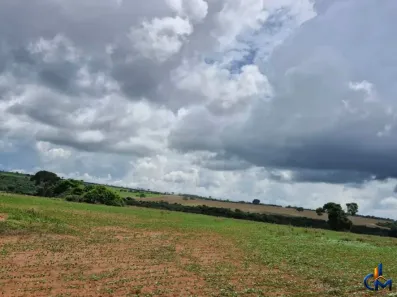 à venda, 1400000m² no Jardim Industriário, Cuiabá