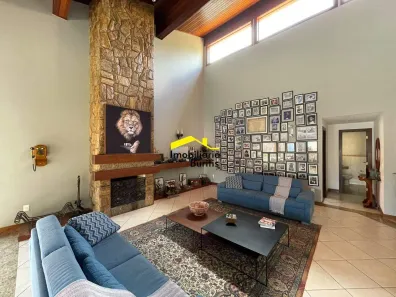 Casa com 7 Quartos para alugar, 850m² no Estoril, Belo Horizonte