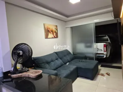 Casa com 2 Quartos à venda, 230m² no Pacaembu, Uberlândia