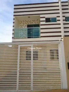 Sobrado com 3 Quartos à venda, 124m² no Santa Cruz, Cascavel