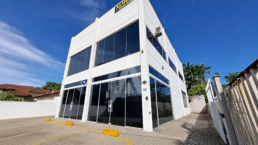 Prédio Comercial para alugar, 424m² no Saguaçu, Joinville