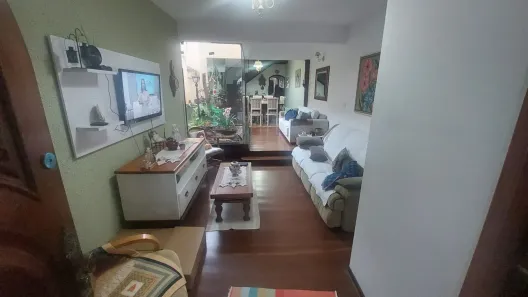 Sobrado com 4 Quartos à venda, 218m² no Vila Mascarenhas Ferraz, São José dos Campos