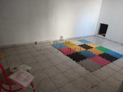 Imóvel Comercial com 2 Quartos à venda, 95m² no Centro, Jacareí