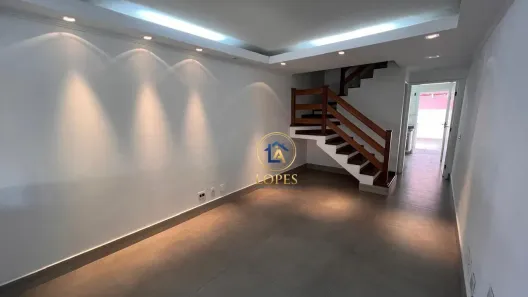 Casa com 2 Quartos para alugar, 70m² no Granja Viana, Cotia
