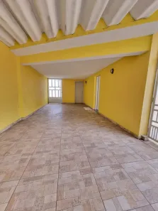 Casa com 2 Quartos à venda, 157m² no Parque Jaçatuba, Santo André