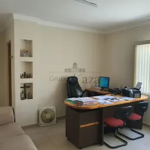 Imóvel Comercial para alugar, 130m² no Centro, Jacareí