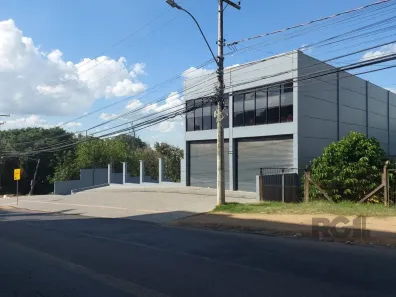 Galpão/Depósito/Armazém à venda, 580m² no Jardim Itu, Porto Alegre