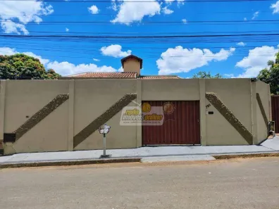 Casa com 2 Quartos à venda, 90m² no Recreio dos Bandeirantes, Uberaba
