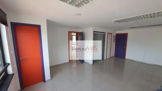 Sala Comercial à venda, 32m² no Alto da Boa Vista, São Paulo