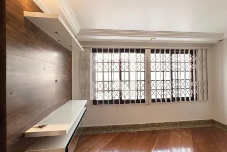 Casa com 3 Quartos à venda, 181m² no Jardim São Ricardo, São Paulo