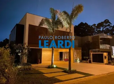 Casa de Condomínio com 4 Quartos à venda, 420m² no Tamboré, Barueri