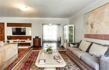 Apartamento com 3 Quartos à venda, 220m² no Cerqueira César, São Paulo