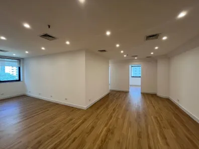 Sala Comercial para alugar, 120m² no Vila Nova Conceição, São Paulo