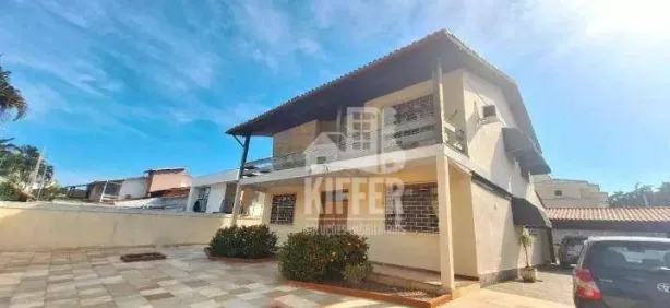 Casa com 4 Quartos à venda, 353m² no Camboinhas, Niterói