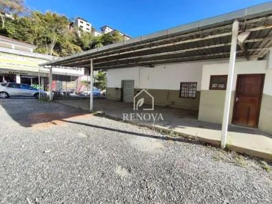 Ponto Comercial para alugar, 976m² no Várzea, Teresópolis