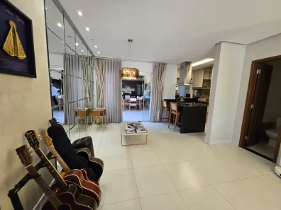 Sobrado com 3 Quartos à venda, 354m² no Setor Três Marias, Goiânia